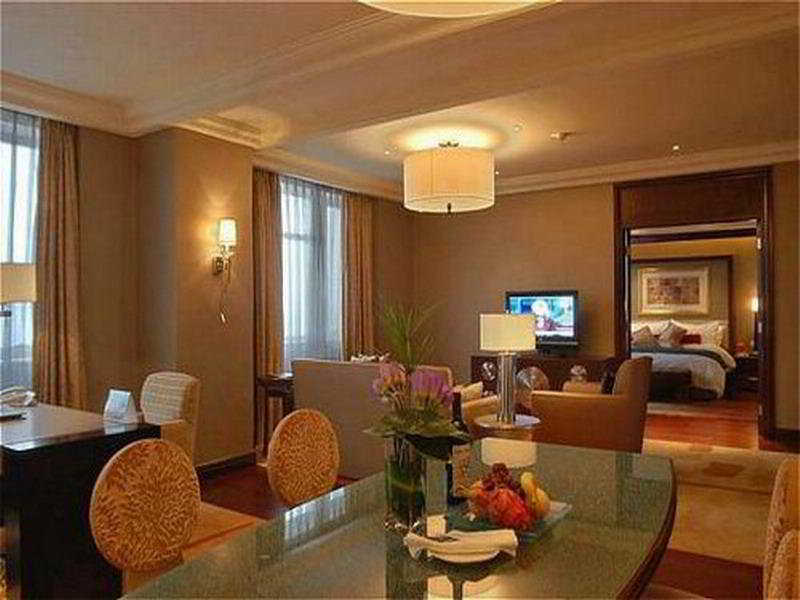 ホテル クラウン プラザ 上海 復旦 部屋 写真